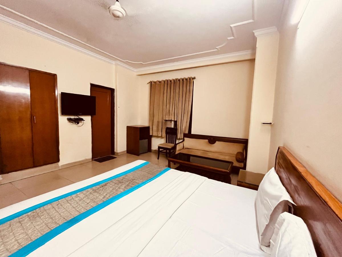 Ashoka Hotel Karol Bagh Delhi Нью-Дели Экстерьер фото