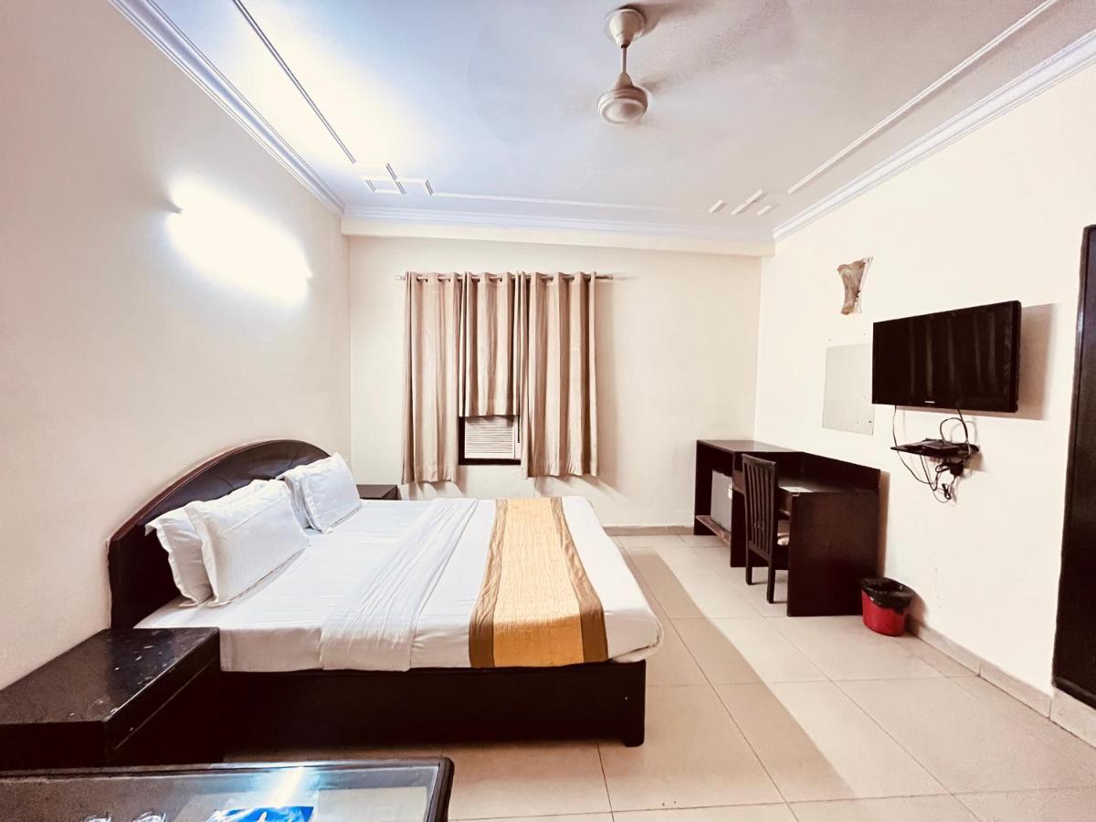 Ashoka Hotel Karol Bagh Delhi Нью-Дели Экстерьер фото