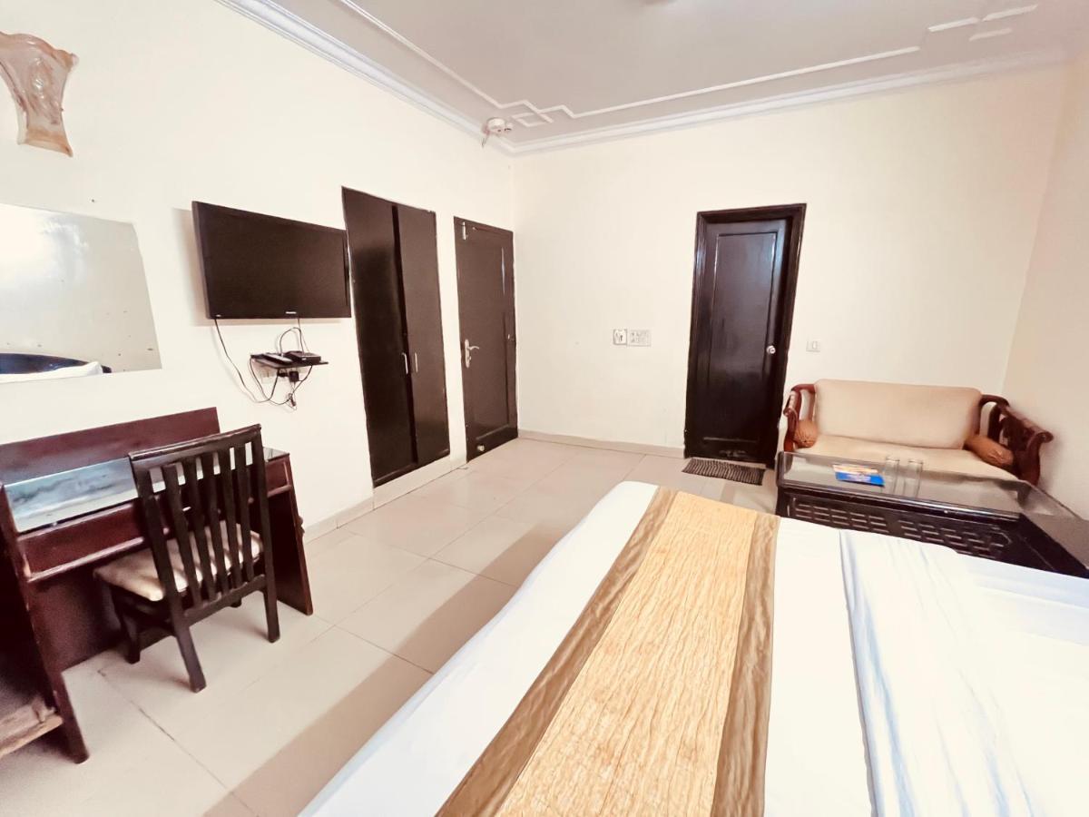 Ashoka Hotel Karol Bagh Delhi Нью-Дели Экстерьер фото