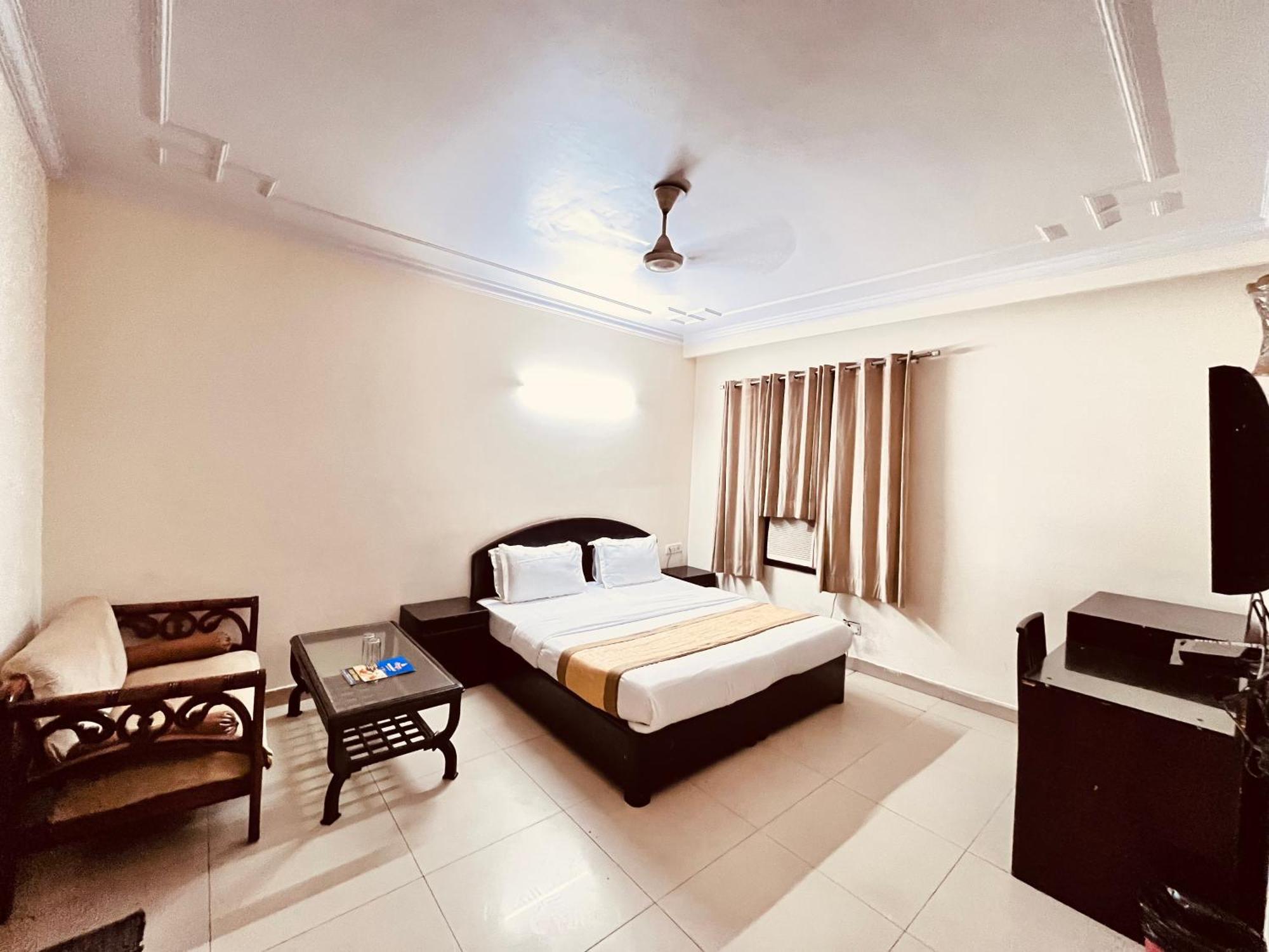 Ashoka Hotel Karol Bagh Delhi Нью-Дели Экстерьер фото