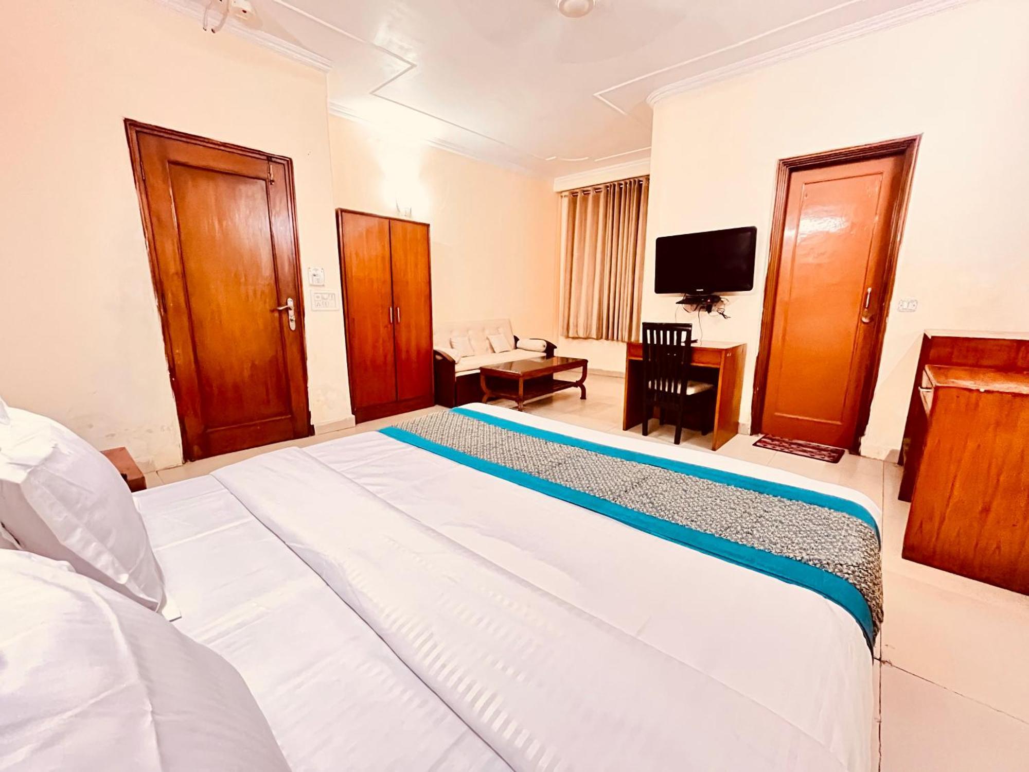 Ashoka Hotel Karol Bagh Delhi Нью-Дели Экстерьер фото