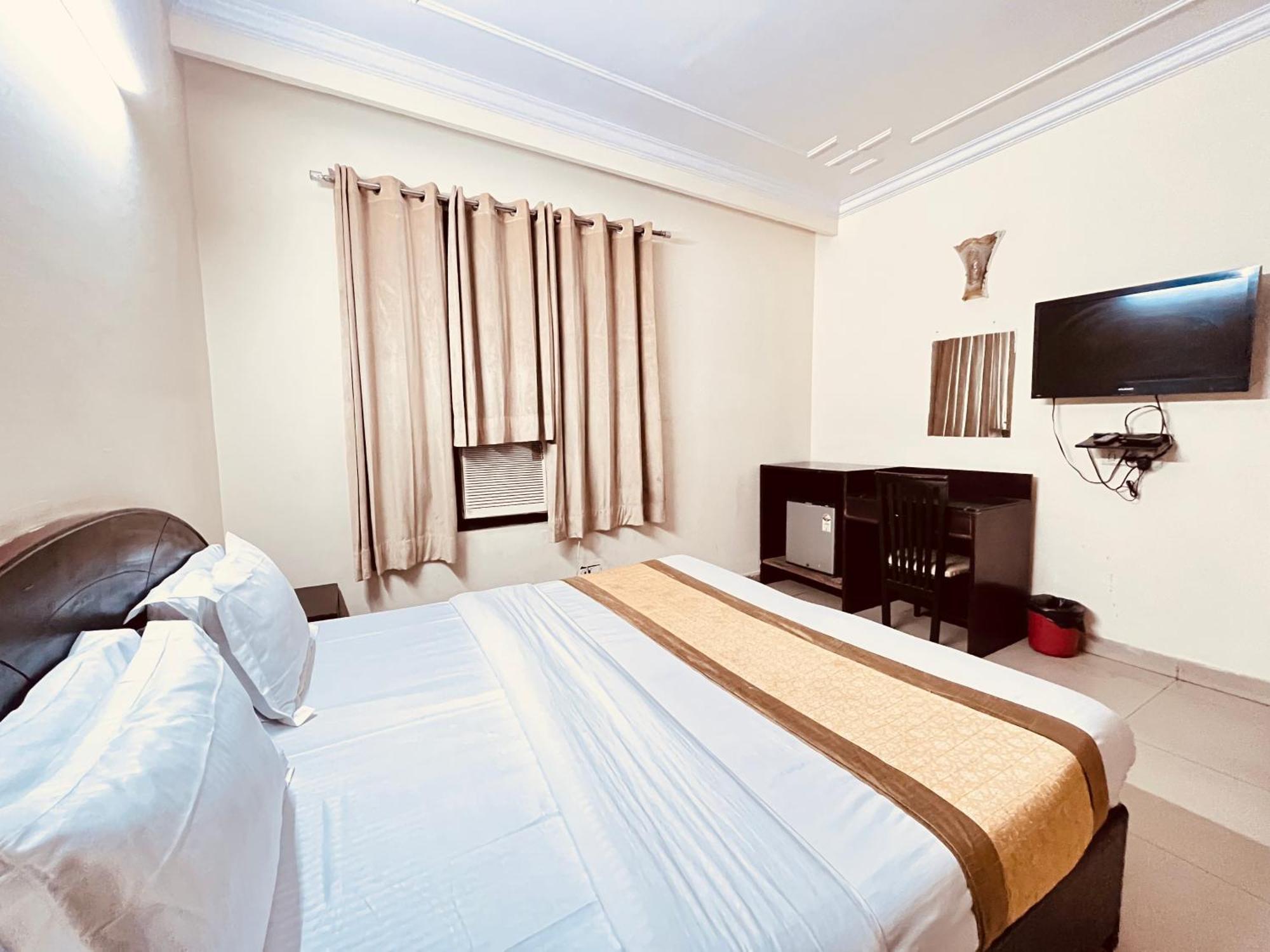 Ashoka Hotel Karol Bagh Delhi Нью-Дели Экстерьер фото