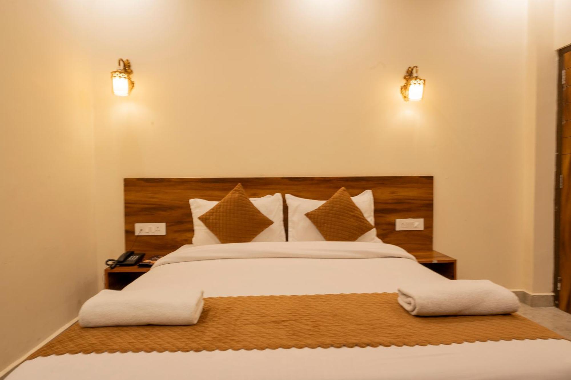 Ashoka Hotel Karol Bagh Delhi Нью-Дели Экстерьер фото